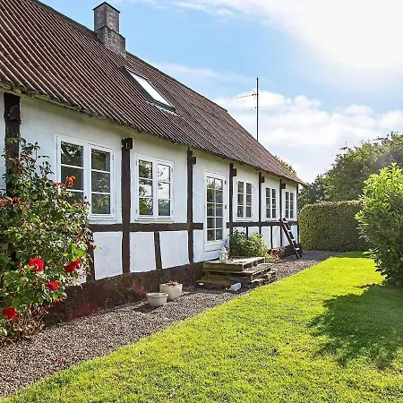 Prázdninový dům 6 Person In Aakirkeby Åkirkeby