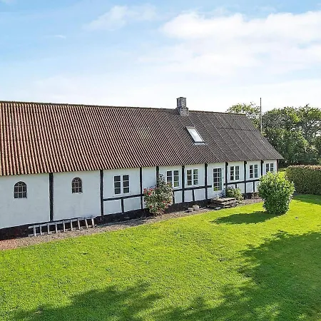 Aakirkeby Ix בית נופש Åkirkeby