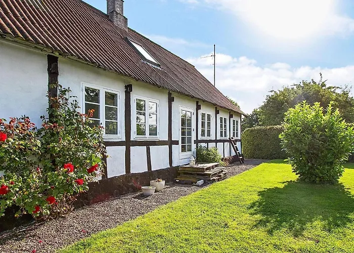 Ferienhaus 6 Person In Aakirkeby Åkirkeby